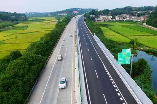 湖南规划一高速,全长4.89公里为双向四车道,目前已通过审批